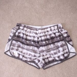 Women’s size Large under armor shorts